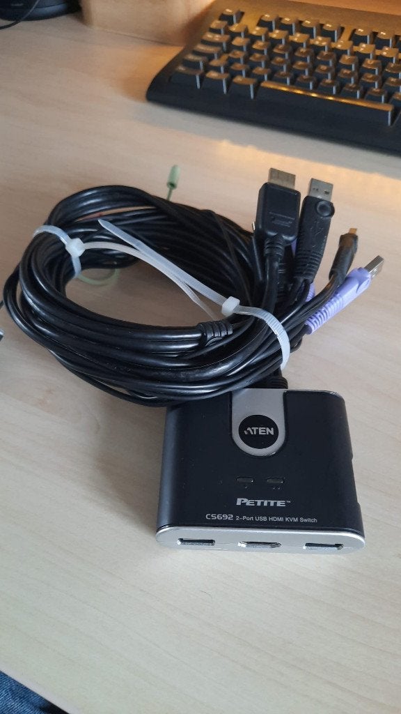 Aten CS692 Usb Hdmi KVM Switch, Ophalen of Verzenden, Gebruikt