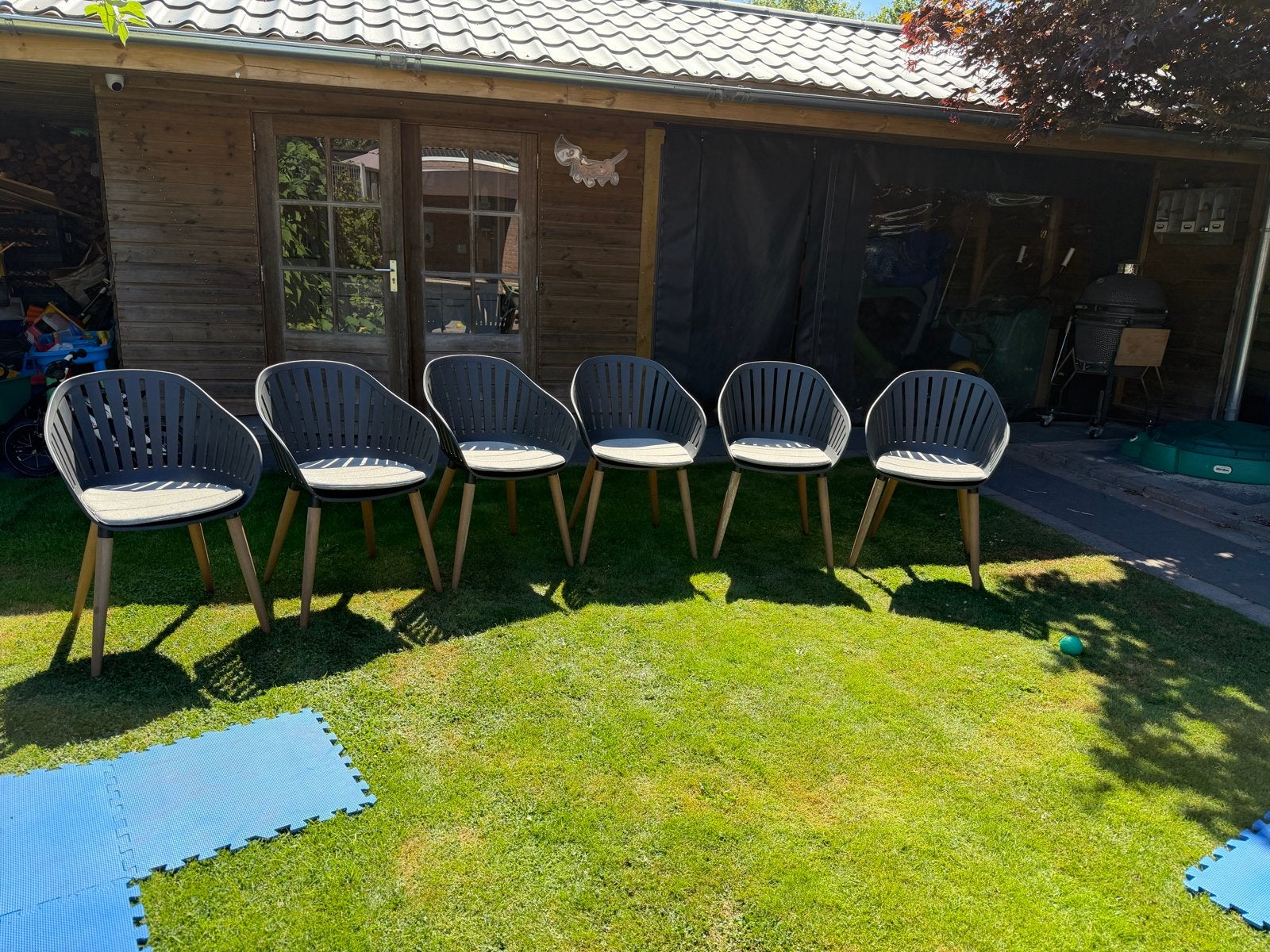 Set van 6 moderne grijze stoelen met houten poten, Ophalen, Gebruikt, Grijs, Vijf, Zes of meer stoelen