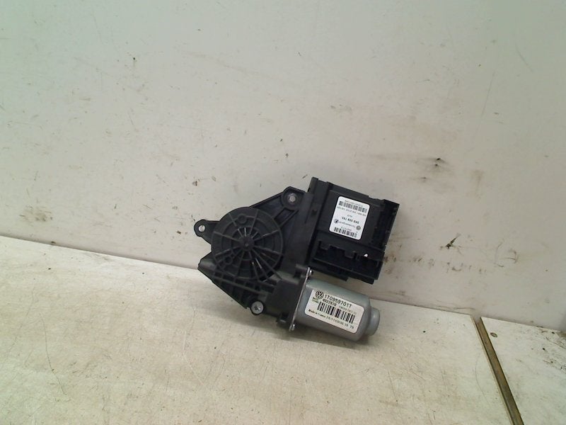 Motor Raammechaniek Links Voor Caddy Combi III (2KB,2KJ), Gebruikt, Volkswagen, Volkswagen AG, Kundenbetreuung@volkswagen.de