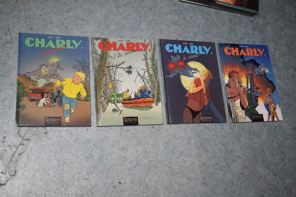Collectie 4 Stripboeken Charly strip, Meerdere stripboeken, Ophalen of Verzenden, Gelezen