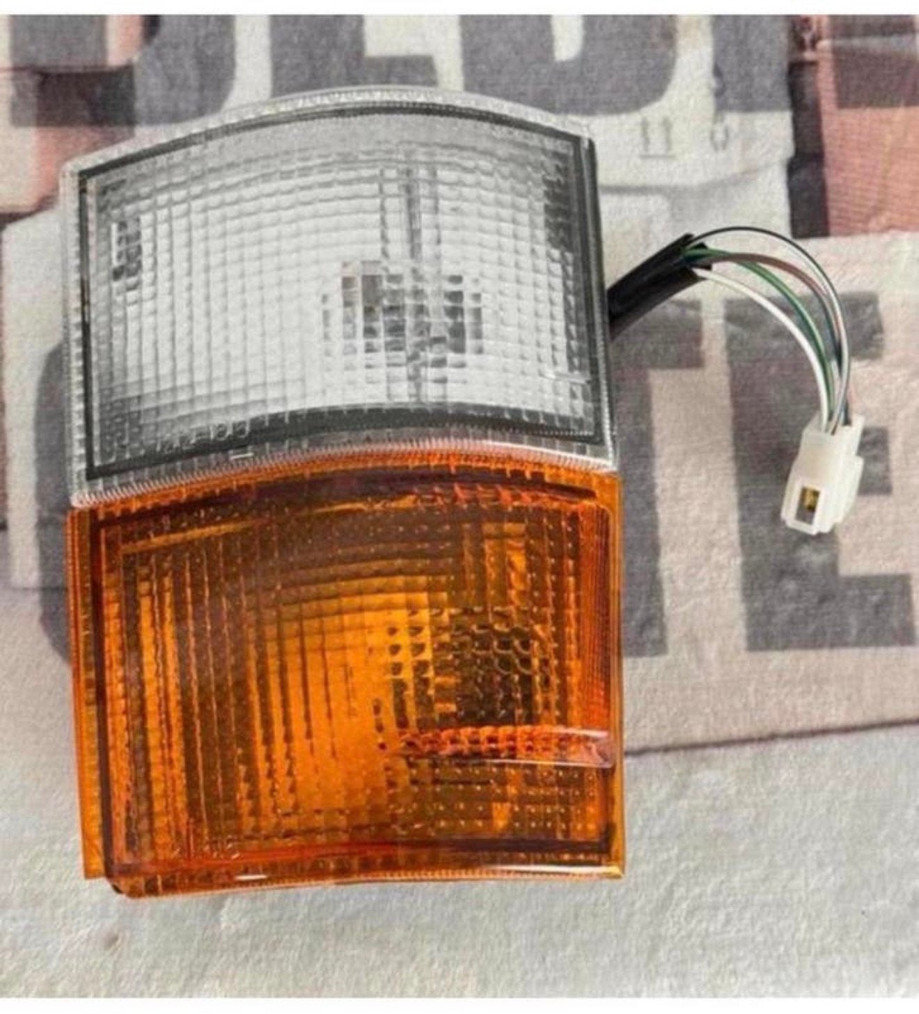 Toyota Hiace voor de Hi-ace 1982-1990 knipperlicht NIEUW, Nieuw, Ophalen of Verzenden, H, H