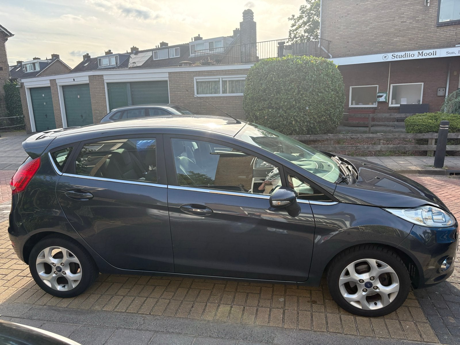 Ford Fiësta 1.6 Ti-vct 88KW 5DR 2010, Auto's, Ford, Particulier, Fiësta, Benzine, C, Hatchback, Handgeschakeld, Geïmporteerd, Zwart