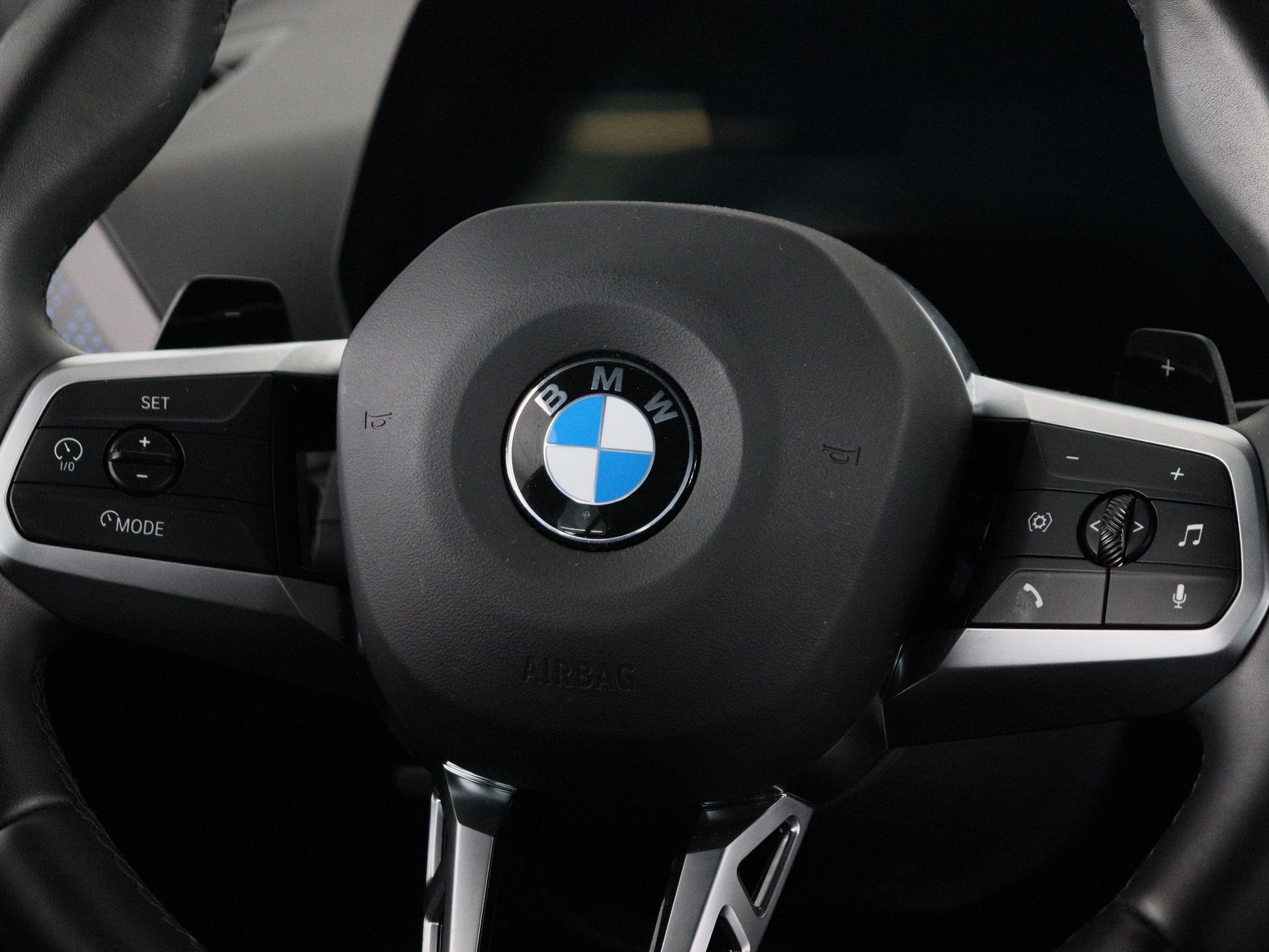 BMW 1 Serie 120 M-Sport (bj 2025, automaat), Auto's, Dealer onderhouden, Gebruikt, 156 pk, Met garantie (alle)