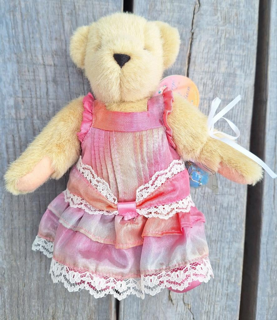 Muffy VanderBear verzamelbeer Egg Collection, Verzamelen, Beren en Cherished Teddies, Ophalen, Zo goed als nieuw, Stoffen beer
