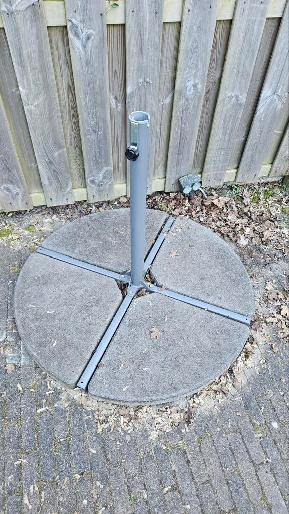 Parasolvoet met grijze stenen, Ophalen, Gebruikt, Minder dan 1 meter, Parasolvoet