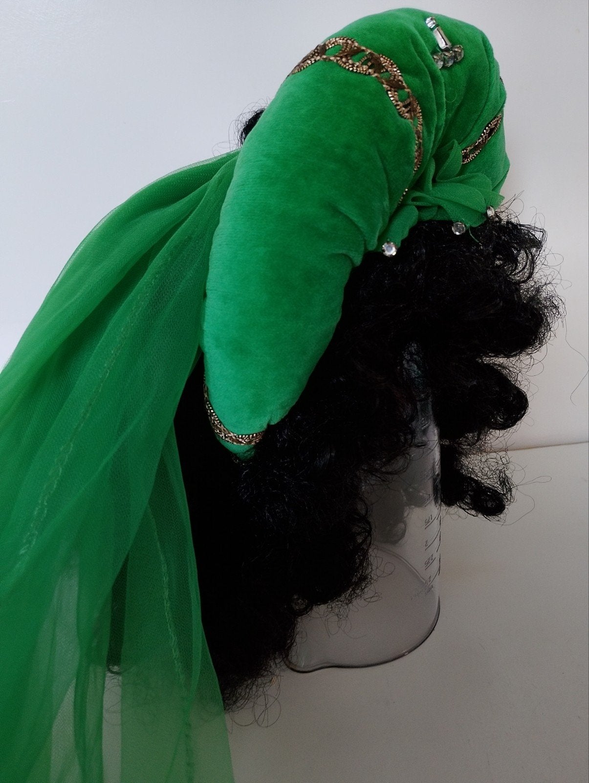 hoofdtooi of diadeem met sluier, Ophalen, Nieuw, Carnaval