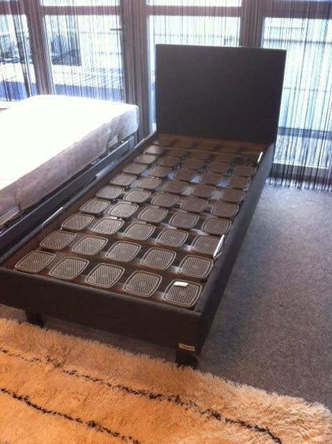Tempur bed 100x200 cm, Ophalen, Eenpersoons, Zo goed als nieuw, 200 cm