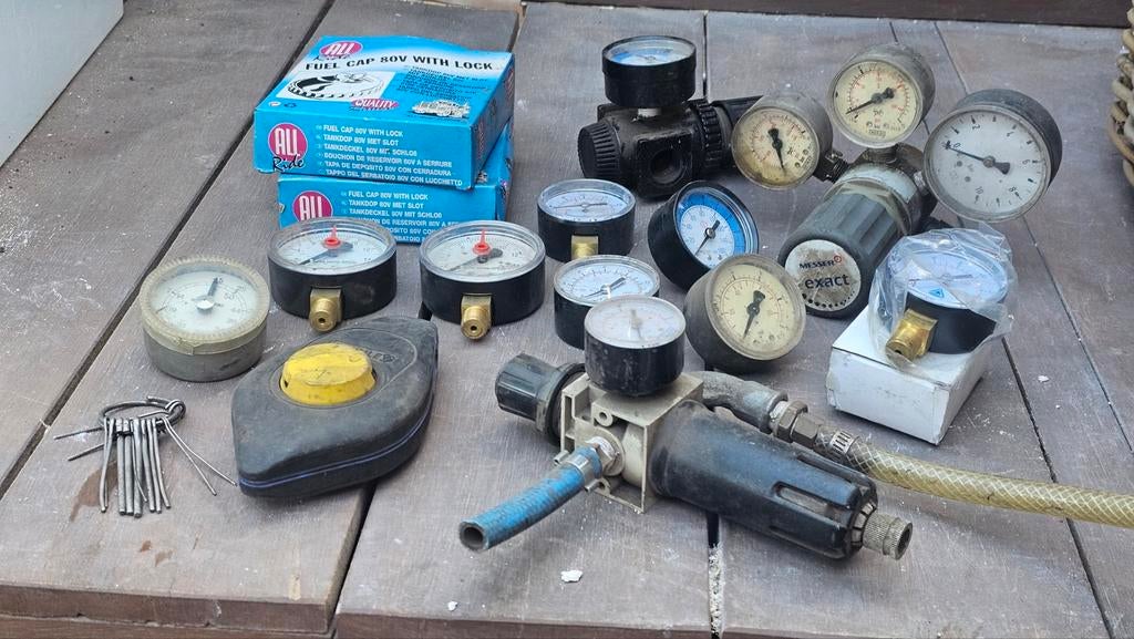 Drukregelaars manometers stanley drukmeters fuel cap 80v new, Ophalen of Verzenden