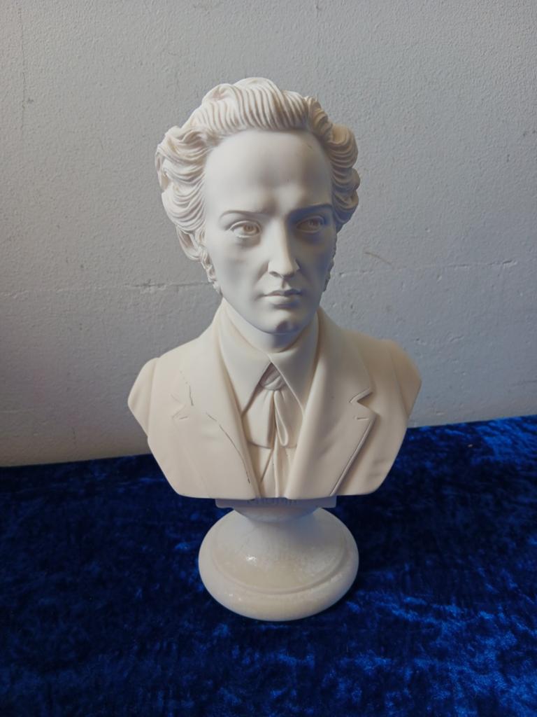 Albasten Buste Chopin door A. Giannelli - 1963, Antiek en Kunst, Buste, Ophalen of Verzenden, 20 - 50 cm, Wit