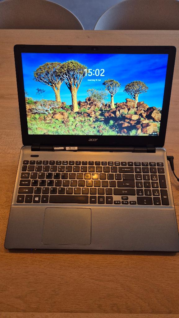 Acer Aspire E5-571 Windows 11 Pro Laptop, Gebruikt, Met videokaart, 2 tot 3 Ghz, 8 GB