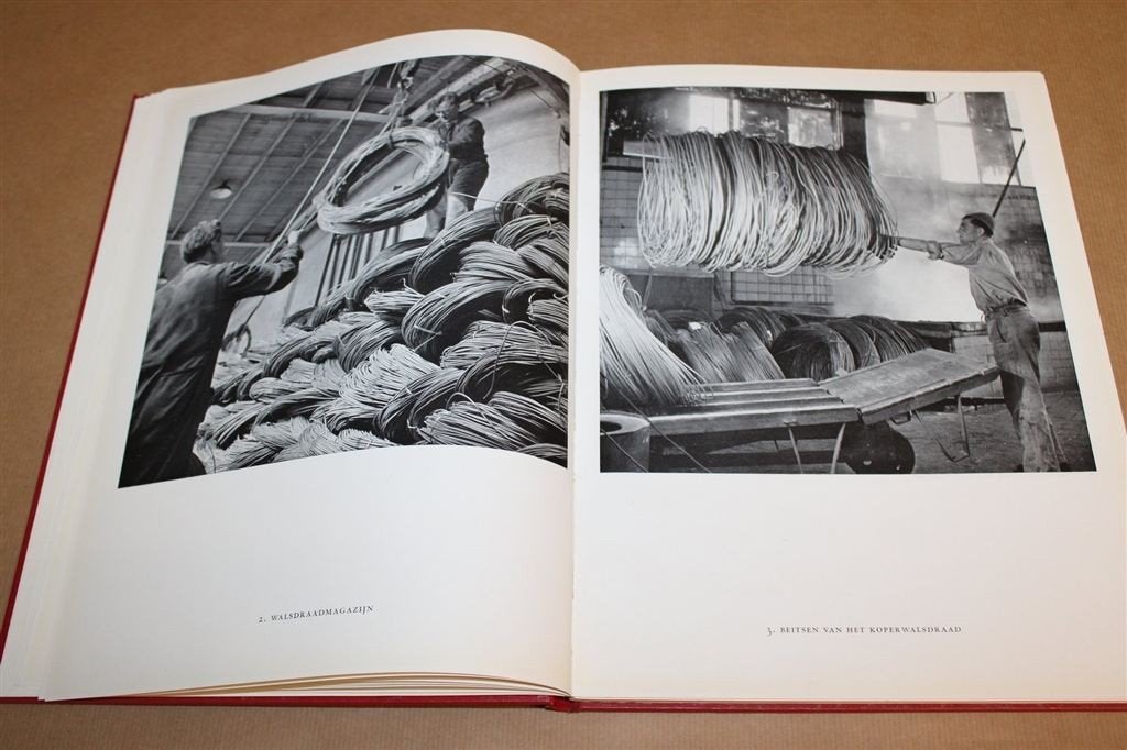 Veertig Jaar DRAKA — Kabelfabriek Amsterdam Gedenkboek 1950, Ophalen of Verzenden, Gelezen