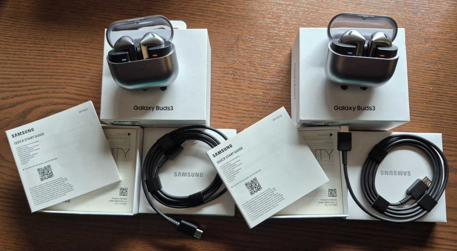 2 Sets Samsung Galaxy Buds3 (Zilver) - Zgan