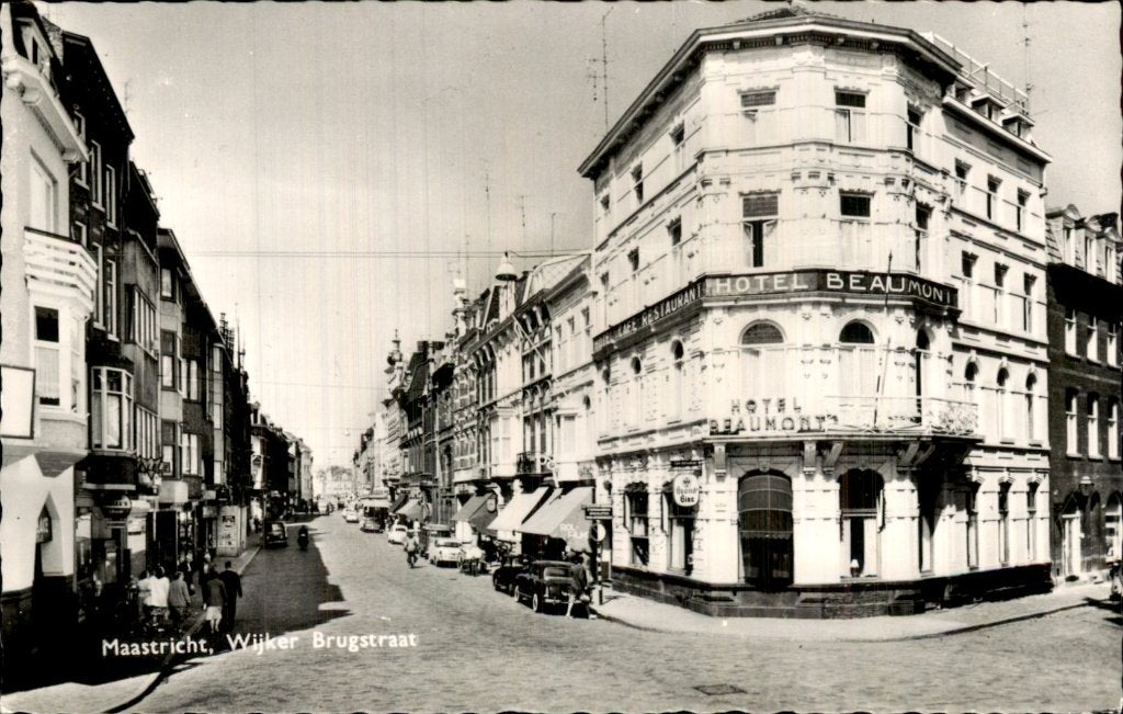 Maastricht - Hotel Beaumont - Wijker Brugstraat, Verzamelen, Ophalen of Verzenden, 1940 tot 1960, Ongelopen, Limburg