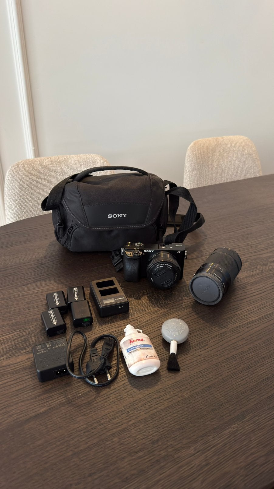 Sony A6000 systeemcamera + 2 lenzen + accessoires – ZGAN, Ophalen of Verzenden, Zo goed als nieuw, Sony, 8 keer of meer