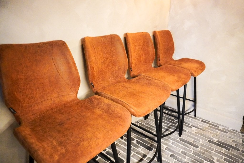 Set 4 krukken cognac leer, Huis en Inrichting, Ophalen, 60 tot 90 cm, Leer, Zo goed als nieuw