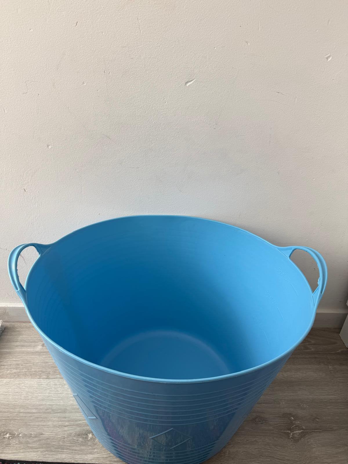 Mandje, Ophalen, Zo goed als nieuw, Kunststof