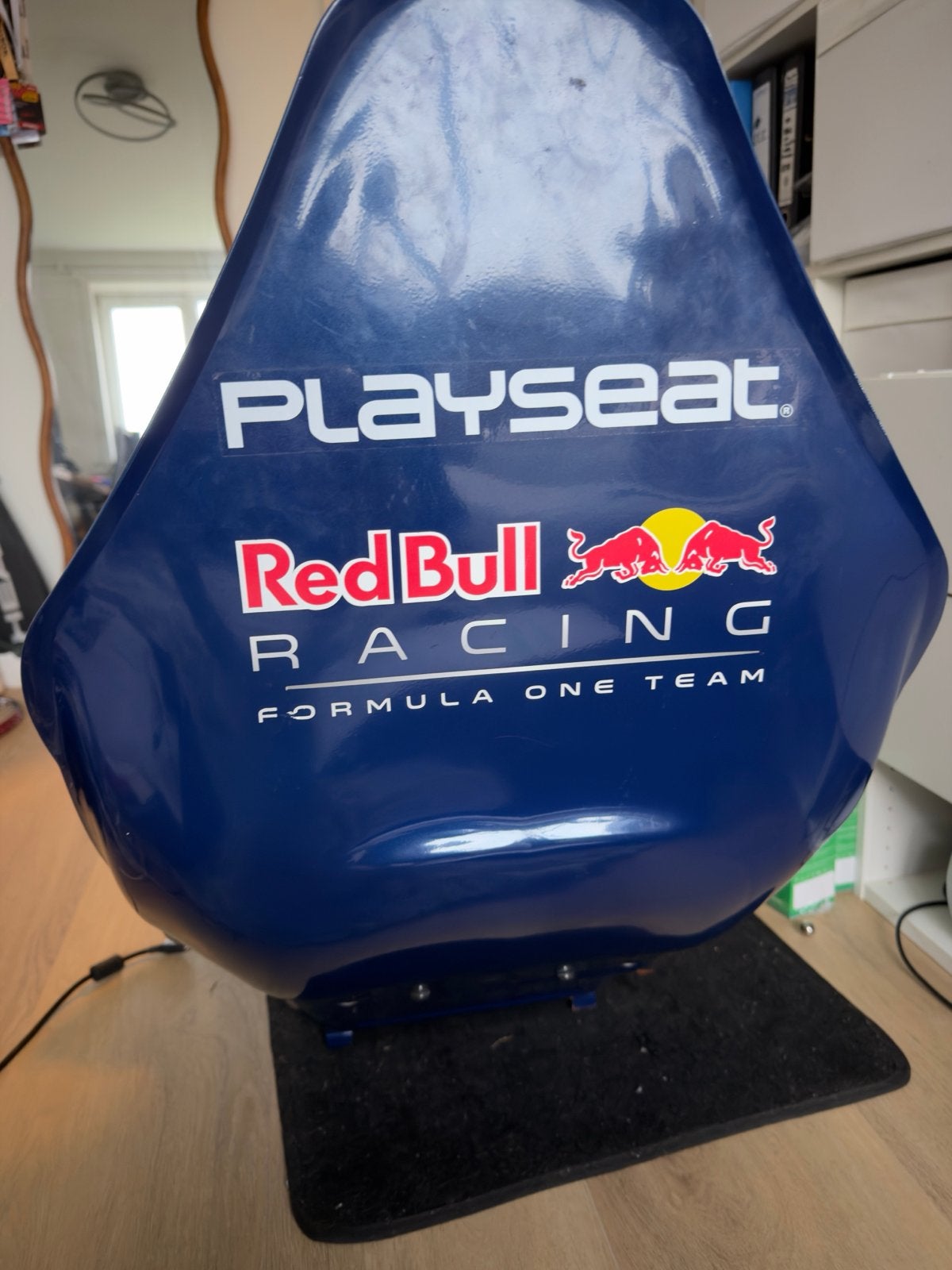 Red Bull Playseat met Thrustmaster stuur en pedalen, Ophalen, Racestoel, Gebruikt, PlayStation