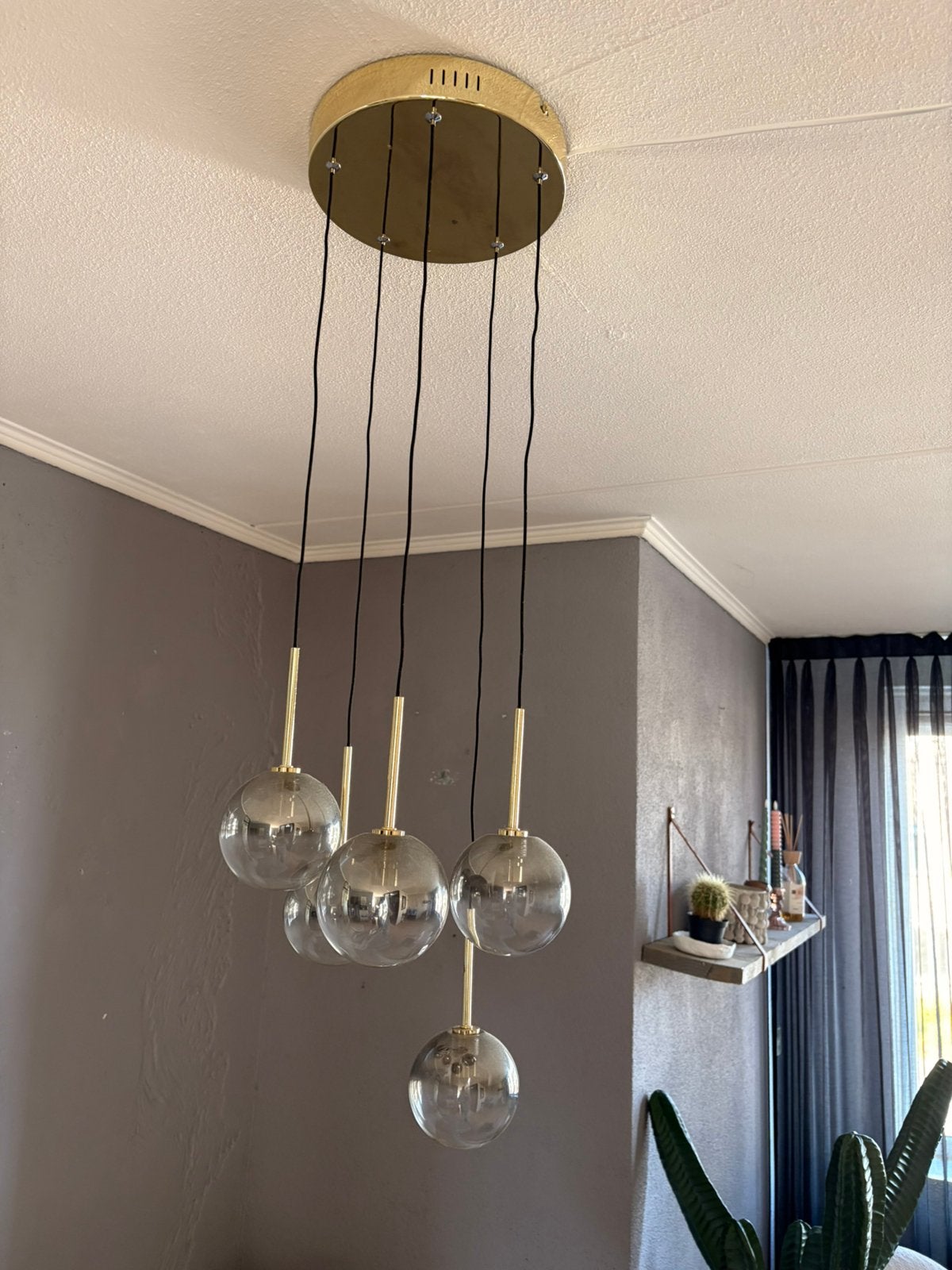 Mooie hanglamp met 5 rookglas bollen ZGAN, Huis en Inrichting, Ophalen of Verzenden, Zo goed als nieuw, Glas