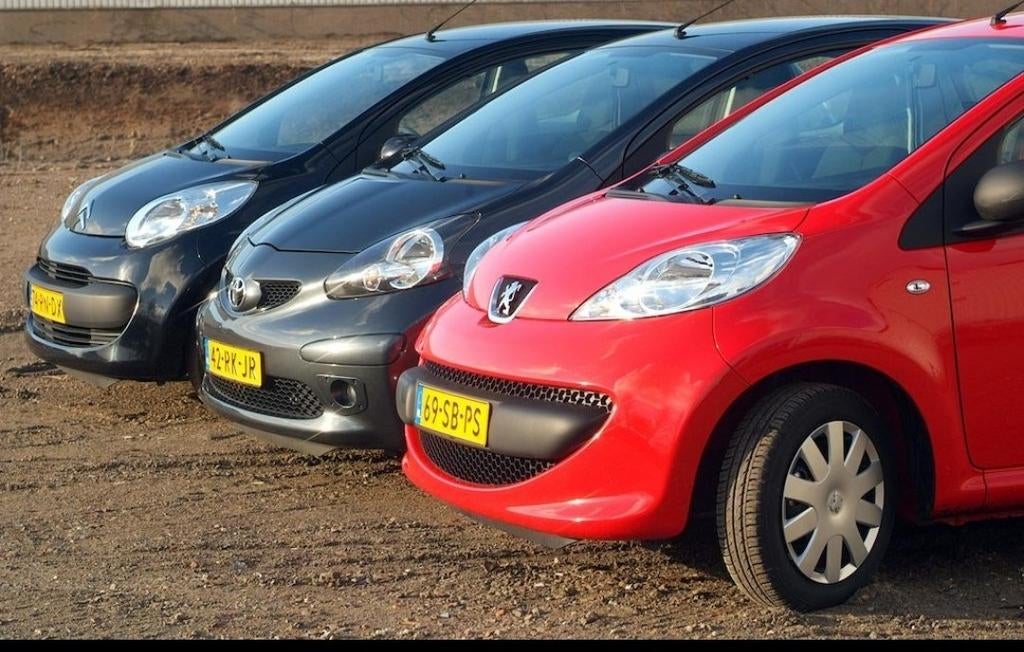 GEZOCHT: Toyota Aygo / Citroën C1 / Peugeot 107, Ophalen of Verzenden