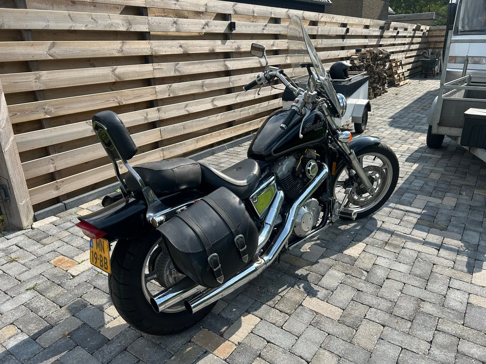 Honda Shadow VT1100Chopper met Windscherm en Zadeltassen, 2 cilinders, Chopper, Gebruikt, Particulier