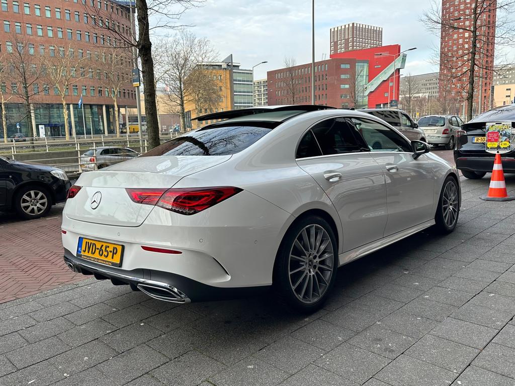 Mercedes-Benz CLA-klasse 200 AMG Aut Leer Navi Camera Pano, Auto's, CLA, Gebruikt, Euro 6, 4 cilinders