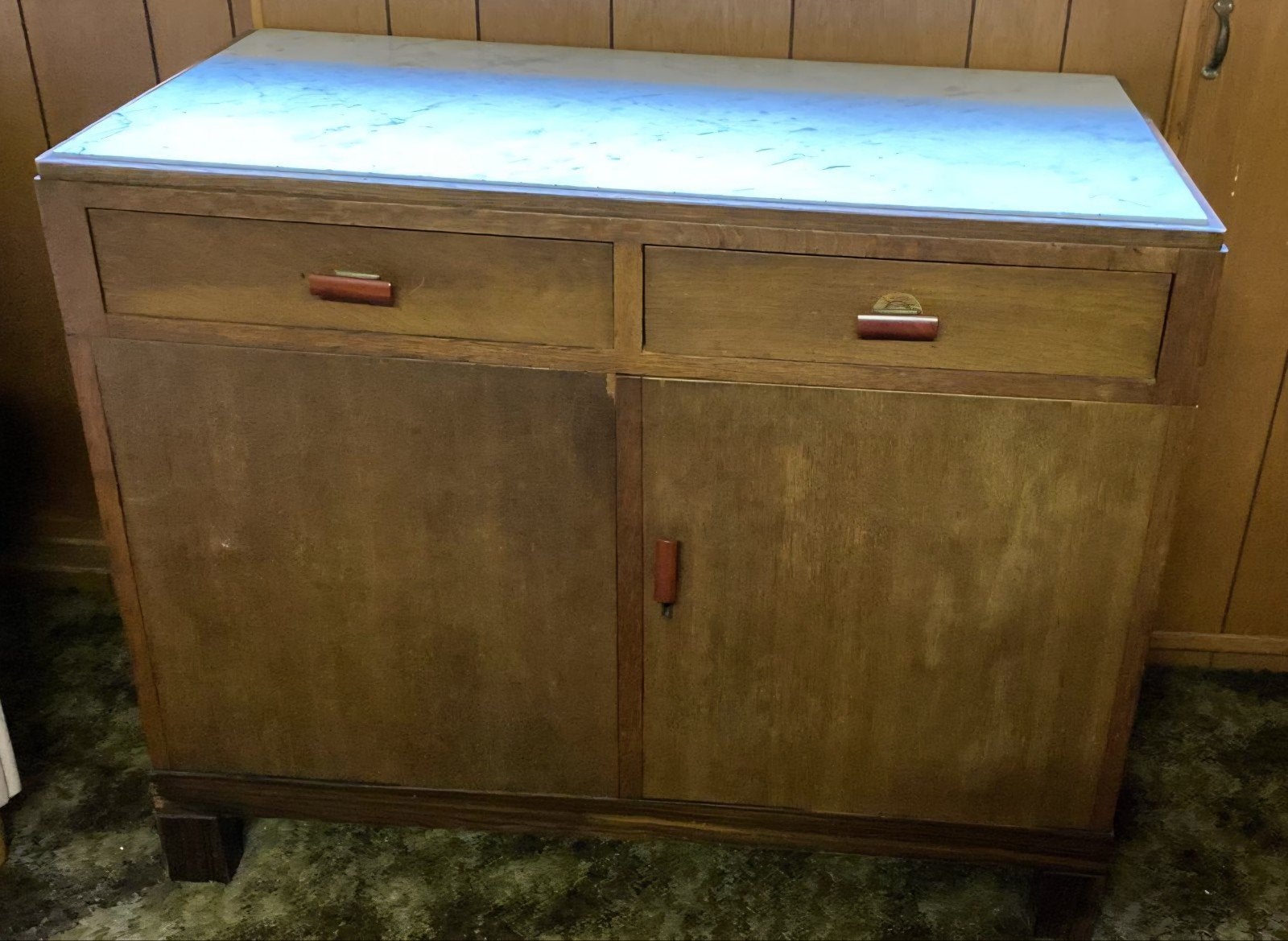 Ouderwetse commode met marmeren blad, Ophalen