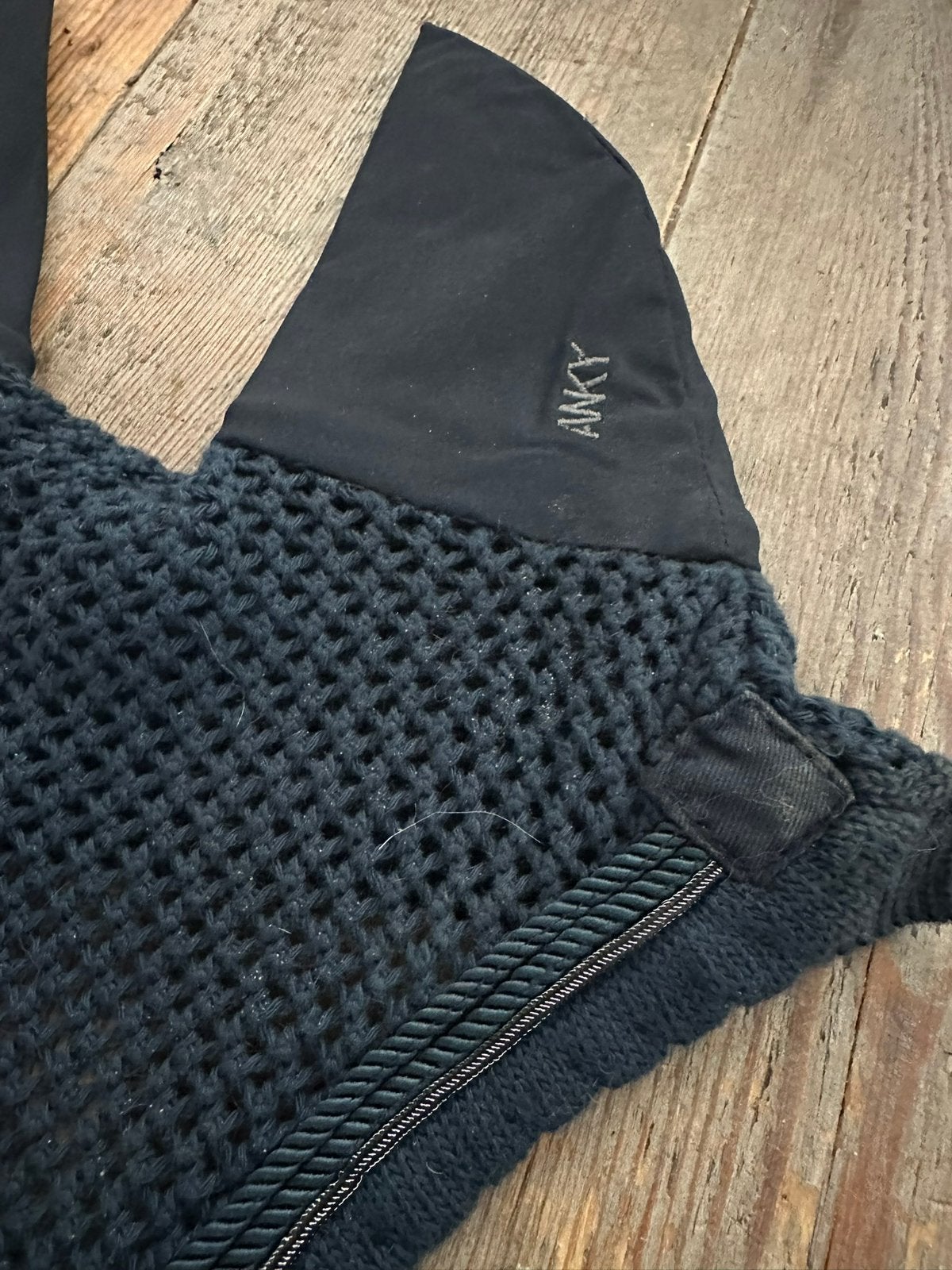 Anky oornetje donkerblauw cob, Dieren en Toebehoren, Ophalen of Verzenden, Zo goed als nieuw