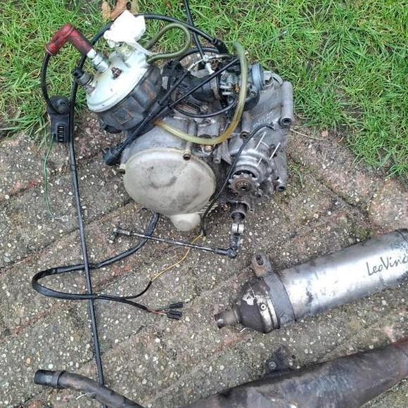 Am6 blok 50cc leovince handmade uitlaat Aprilia rs50 tzr dt, Fietsen en Brommers, Brommeronderdelen | Algemeen, Ophalen, Gebruikt