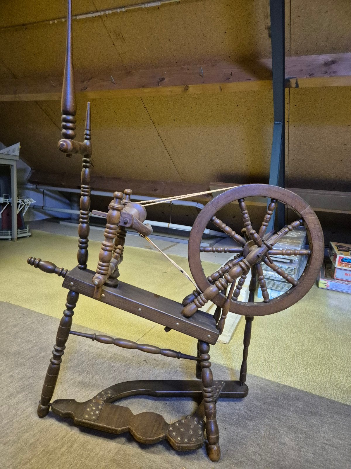 Antiek Spinnewiel - Decoratief en Functioneel, Ophalen, Gebruikt, Spinnewiel