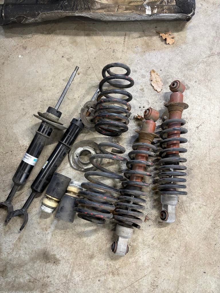 Schokdempers + verlagingsveren Audi a4, Ophalen, Gebruikt, Audi