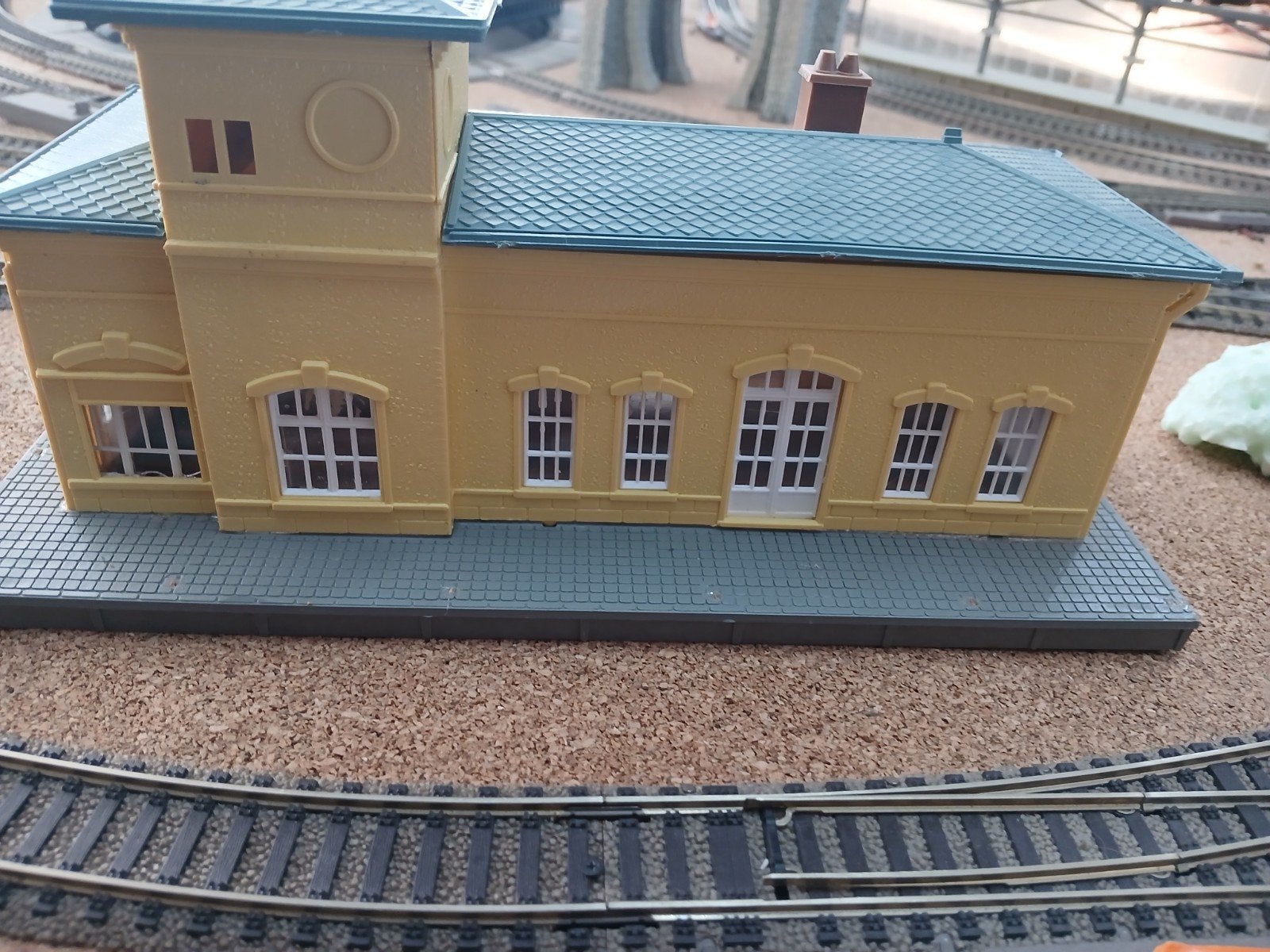 Mooi station voor uw spoorbaan, Ophalen of Verzenden, Gebruikt, Brug, Tunnel of Gebouw, Overige merken