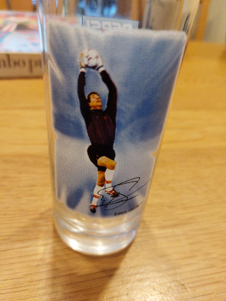 glas Edwin van der Sar(pepsi,7up,sisi), Verzamelen, Ophalen of Verzenden, Zo goed als nieuw