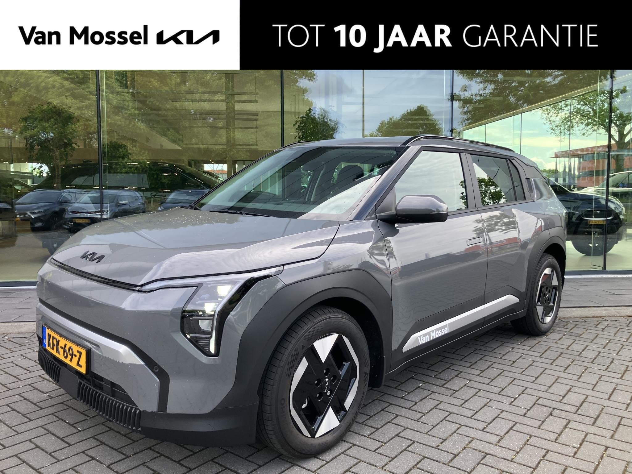 Kia EV3 Air 81.4 kWh | DEMO | ZWARTE LOGO'S |, Auto's, Kia, Stof, 510 min, Origineel Nederlands, 204 pk