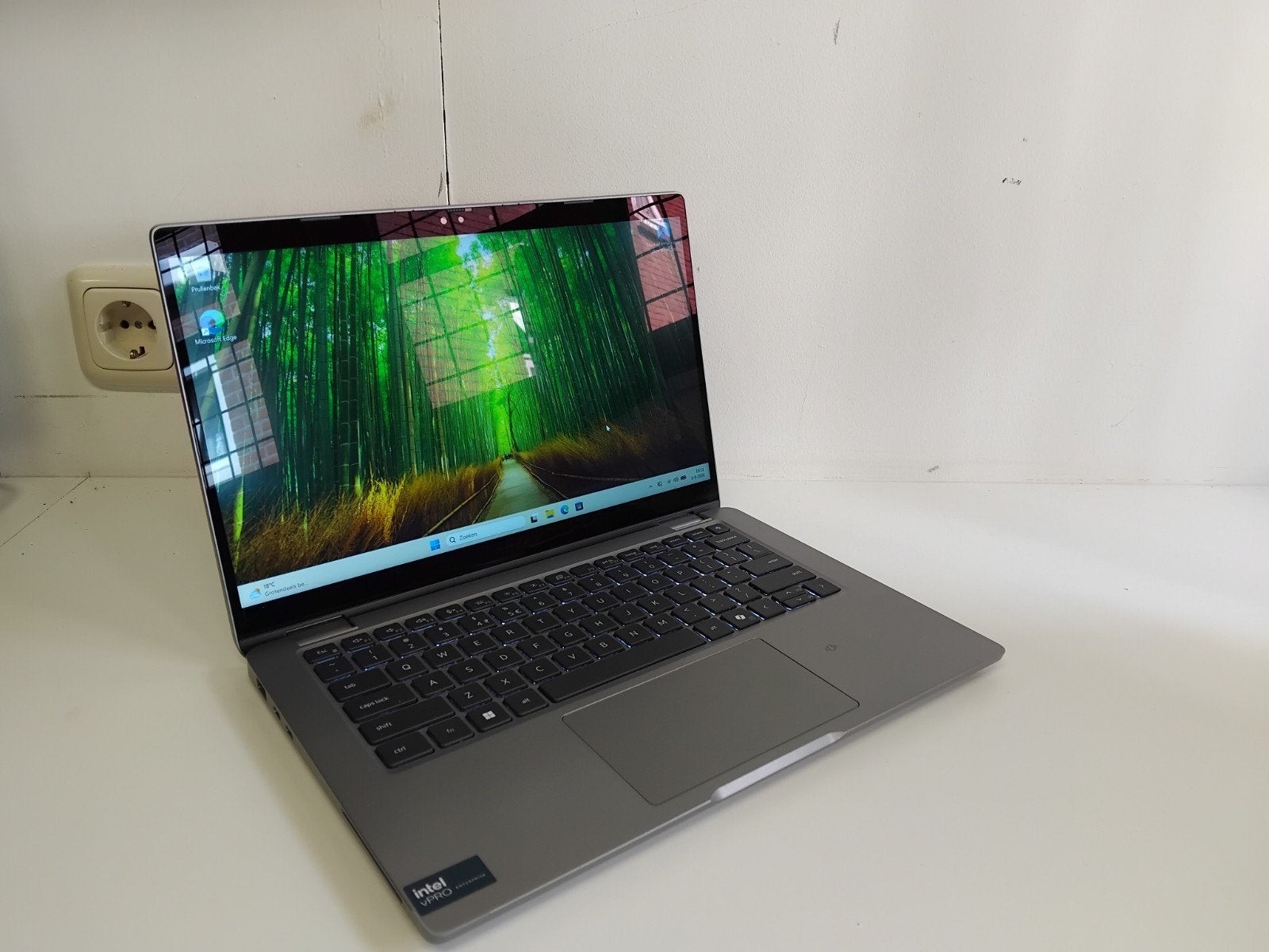 Dell Latitude 5350 2-in-1 Touchscreen Garantie April 2028, Computers en Software, Windows Laptops, Gebruikt, Qwerty, Intel® Core™ Ultra 5 135U 12 Cores