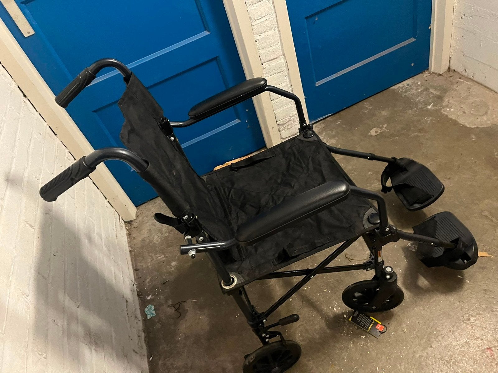 Nette opvouwbare rolstoel, Ophalen of Verzenden, Inklapbaar, Zo goed als nieuw, Duwrolstoel