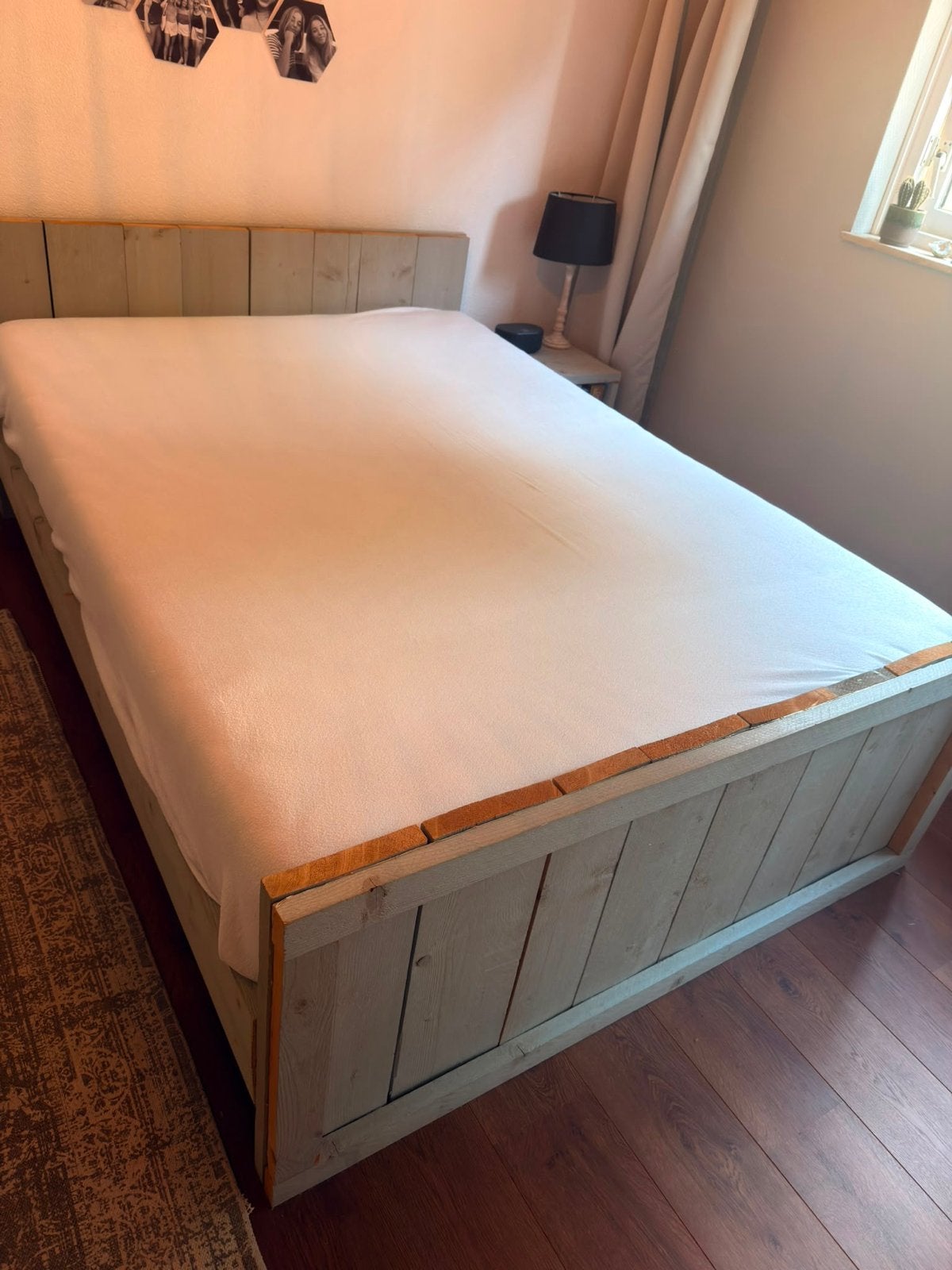 Steigerhoutenbed 140x200 cm compleet t.e.a.b. + bureau, Ophalen, Gebruikt, Steigerhout, Tweepersoons