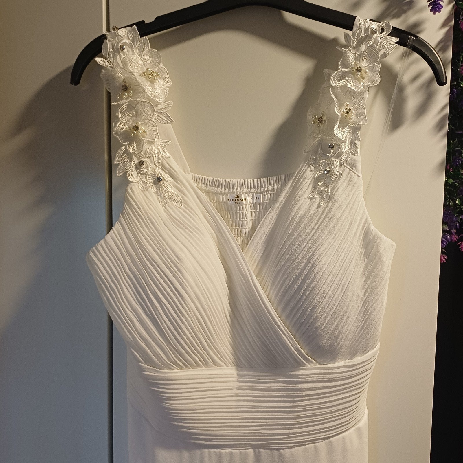 Elegante Trouwjurk Maat 44 met Hoes - Zo goed als nieuw, Kleding | Dames, Ophalen of Verzenden, Zo goed als nieuw, Wit, Trouwjurk