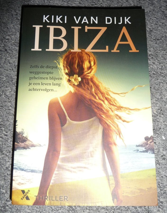 Boek KIKI VAN DIJK - Ibiza, Ophalen of Verzenden, Zo goed als nieuw