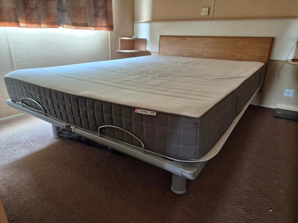 Avek tweepersoonsbed 140x200 met Ikea Morgedal matras, Ophalen, Overige materialen, 140 cm, Twijfelaar