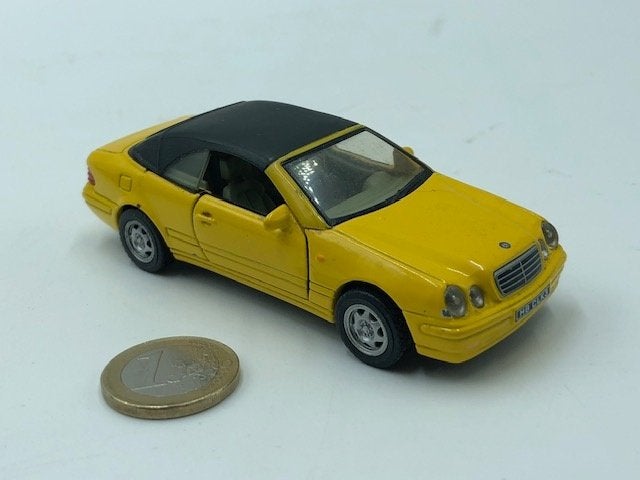 Mercedes CLK Geel, Hongwell, Hobby en Vrije tijd, Modelauto's | 1:43, Ophalen of Verzenden, Gebruikt, Auto, Overige merken