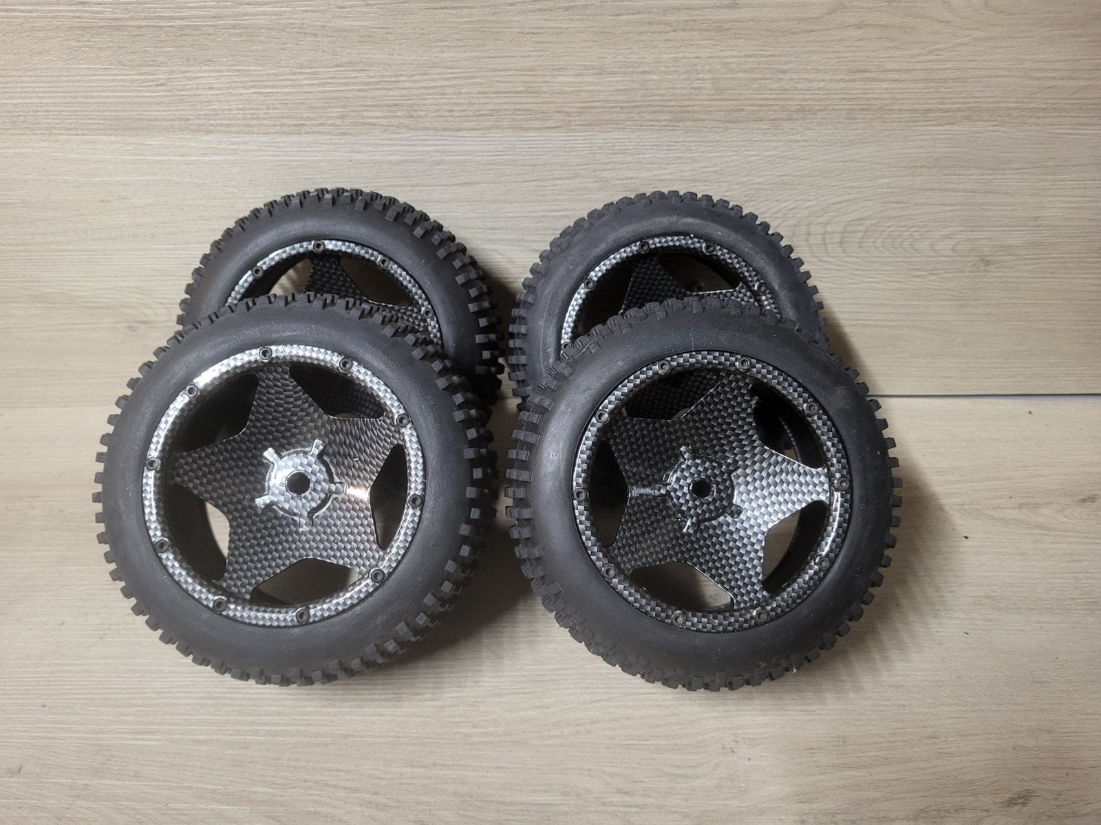 Nieuw fg wielen, Hobby en Vrije tijd, Benzine, Nieuw, Ophalen of Verzenden, Onderdeel