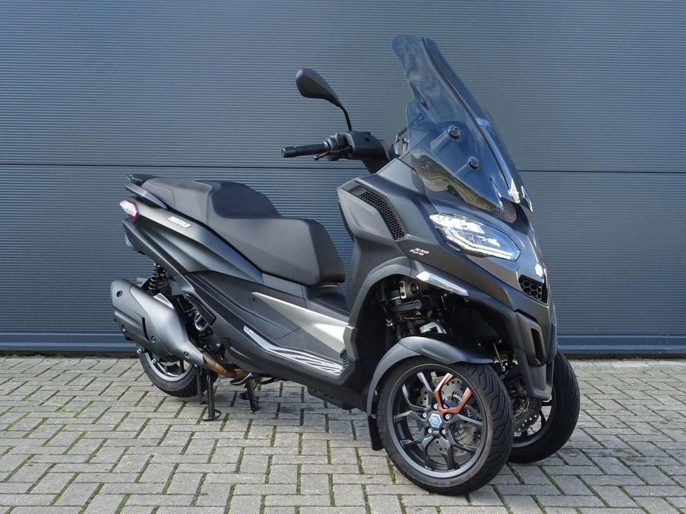 PIAGGIO MP3 530HPE 2026 ZGAN WEINIG KM BTW Rijbewijs B Auto, Motoren, Onbekend, Onbekend, ABS, 1 cilinder