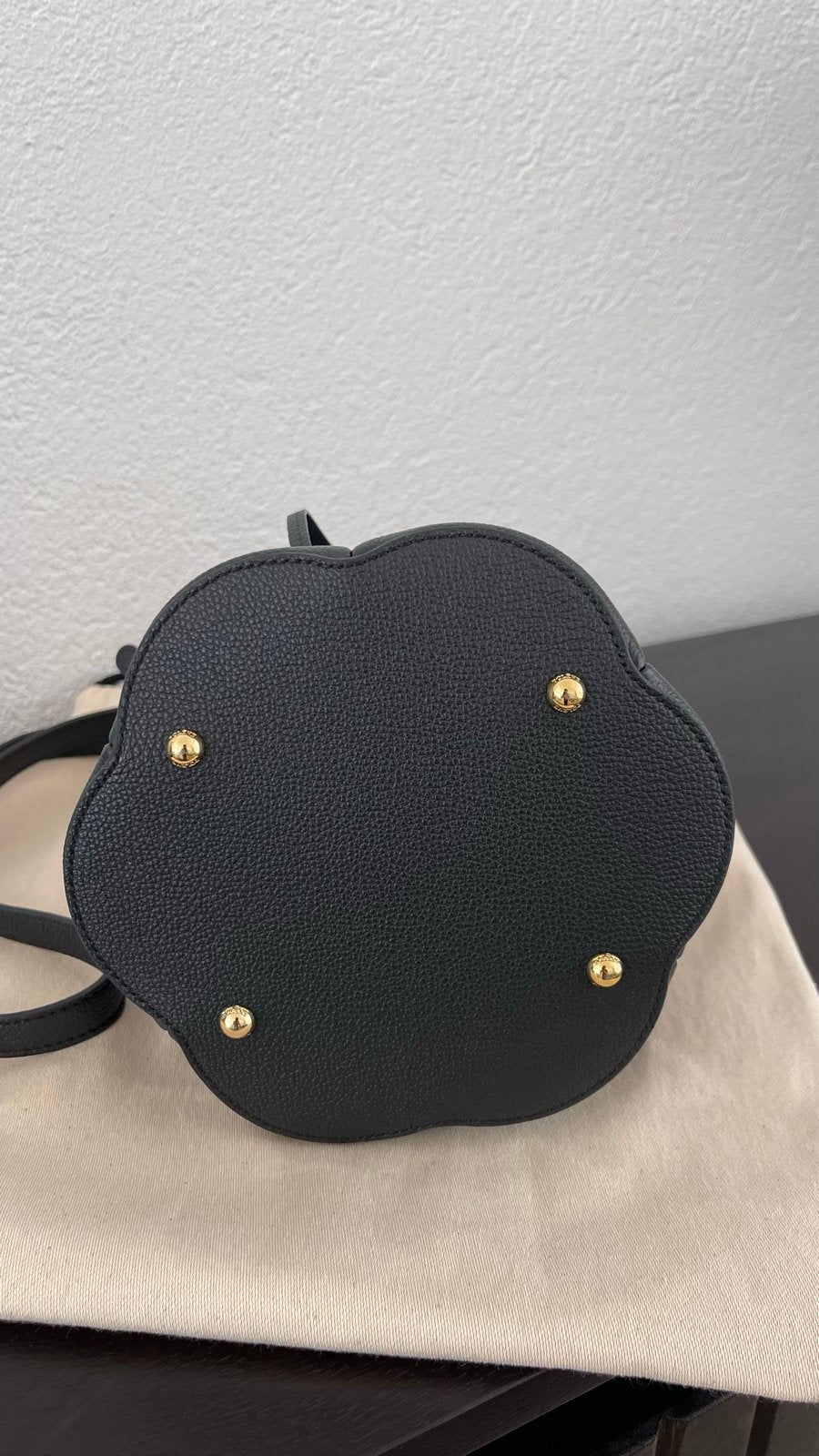 Polène Numéro Huit Mini Zwart - Nieuw met prijskaartje, Sieraden, Tassen en Uiterlijk, Ophalen of Verzenden, Nieuw, Zwart, Schoudertasje