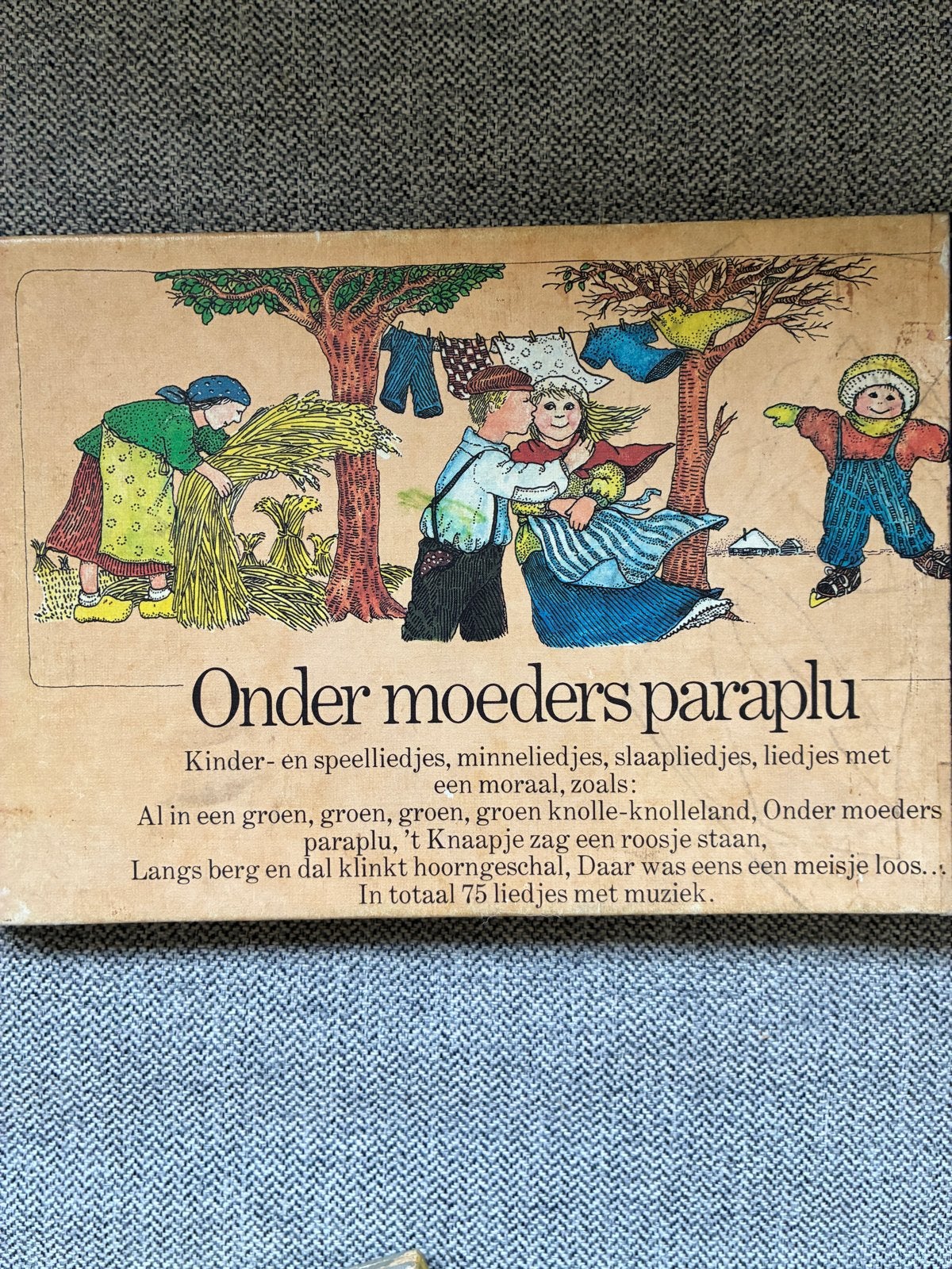 Onder moeders paraplu - Kinderliedjes van vroeger, Ophalen of Verzenden, Gelezen