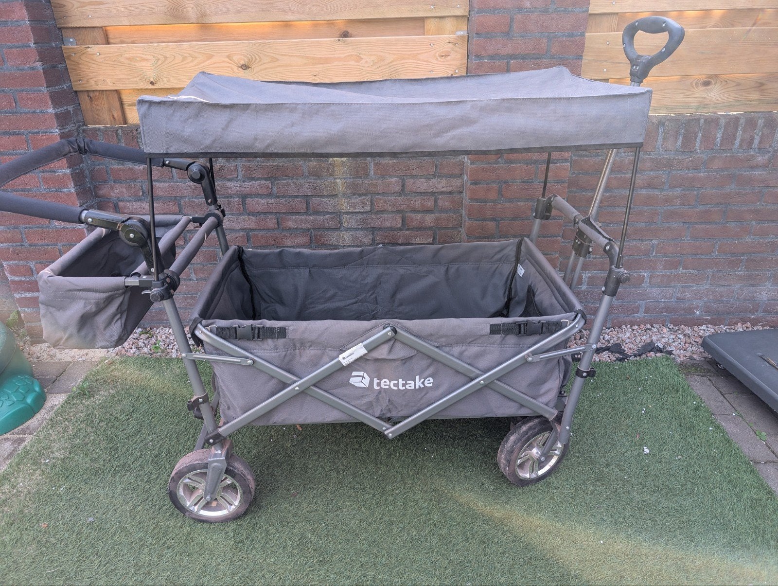 Tectake bolderkar met dakje opvouwbaar, Ophalen of Verzenden, Opvouwbaar, Gebruikt