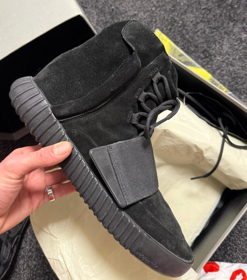 Adidas Yeezy Boost 750 Triple Black, Ophalen of Verzenden, Nieuw, Zwart
