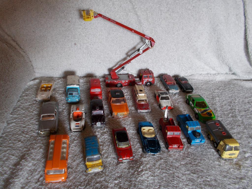 Jr. 50/60 KAVEL CORGI TOYS * 20 X IN 1 KOOP! (Opknappers.), Ophalen of Verzenden, Gebruikt, Auto, Corgi