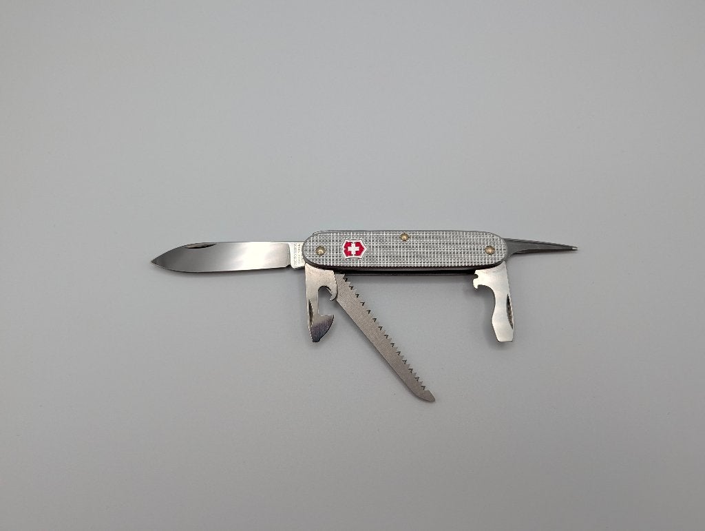 Victorinox Farmer Alox Zilver zwitsers zakmes, Caravans en Kamperen, Kampeergereedschap, Ophalen of Verzenden, Zo goed als nieuw