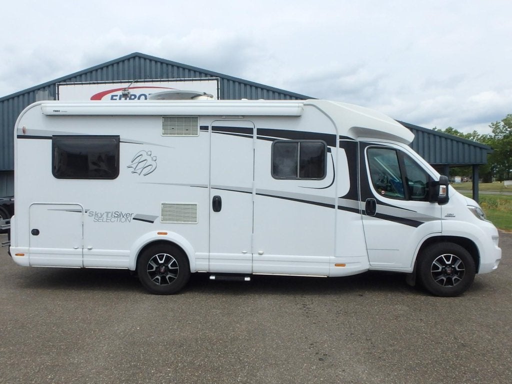 Caravans And Camping Knaus