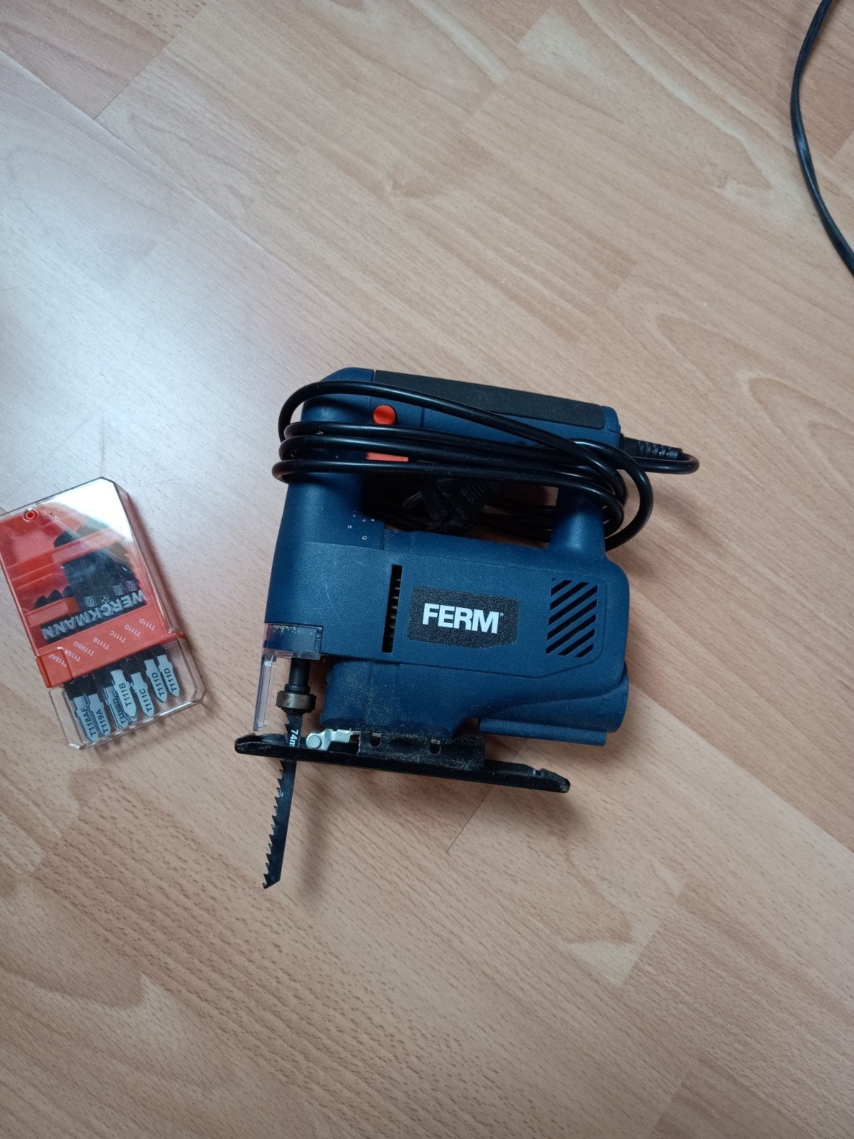 Ferm decoupeerzaag met zaagjes, Doe-het-zelf en Verbouw, Ophalen of Verzenden, Gebruikt, Decoupeerzaag, Ferm
